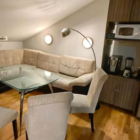 One Bedroom Flat With Sauna Apartamento *